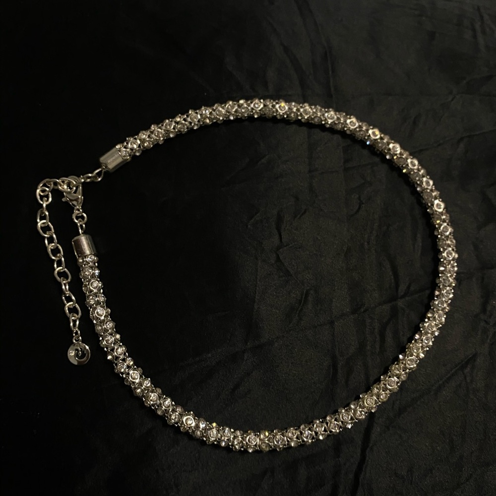 Dazzling Mesh Collar Necklace in silver